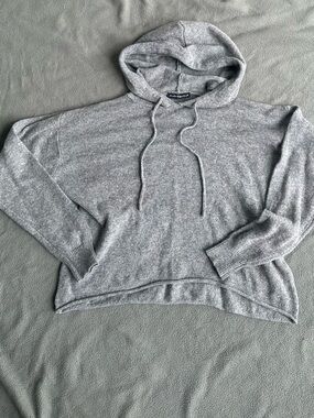 Brandy Melville Wool Blend Woman’s Sweater With Hood
